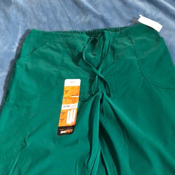 Scrubstar Other - NWT Large scrub star Womens drawstring pants w elastic back. 2way stretch
